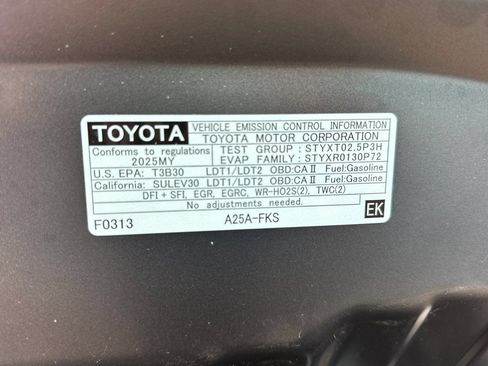 Certified 2025 Toyota RAV4 XLE FWD image 36