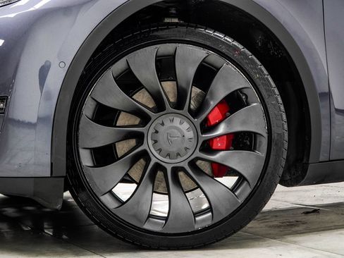 Used 2022 Tesla Model Y Performance AWD/4WD image 6