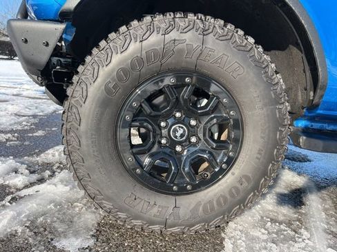 Used 2024 Ford Bronco Wildtrak image 17