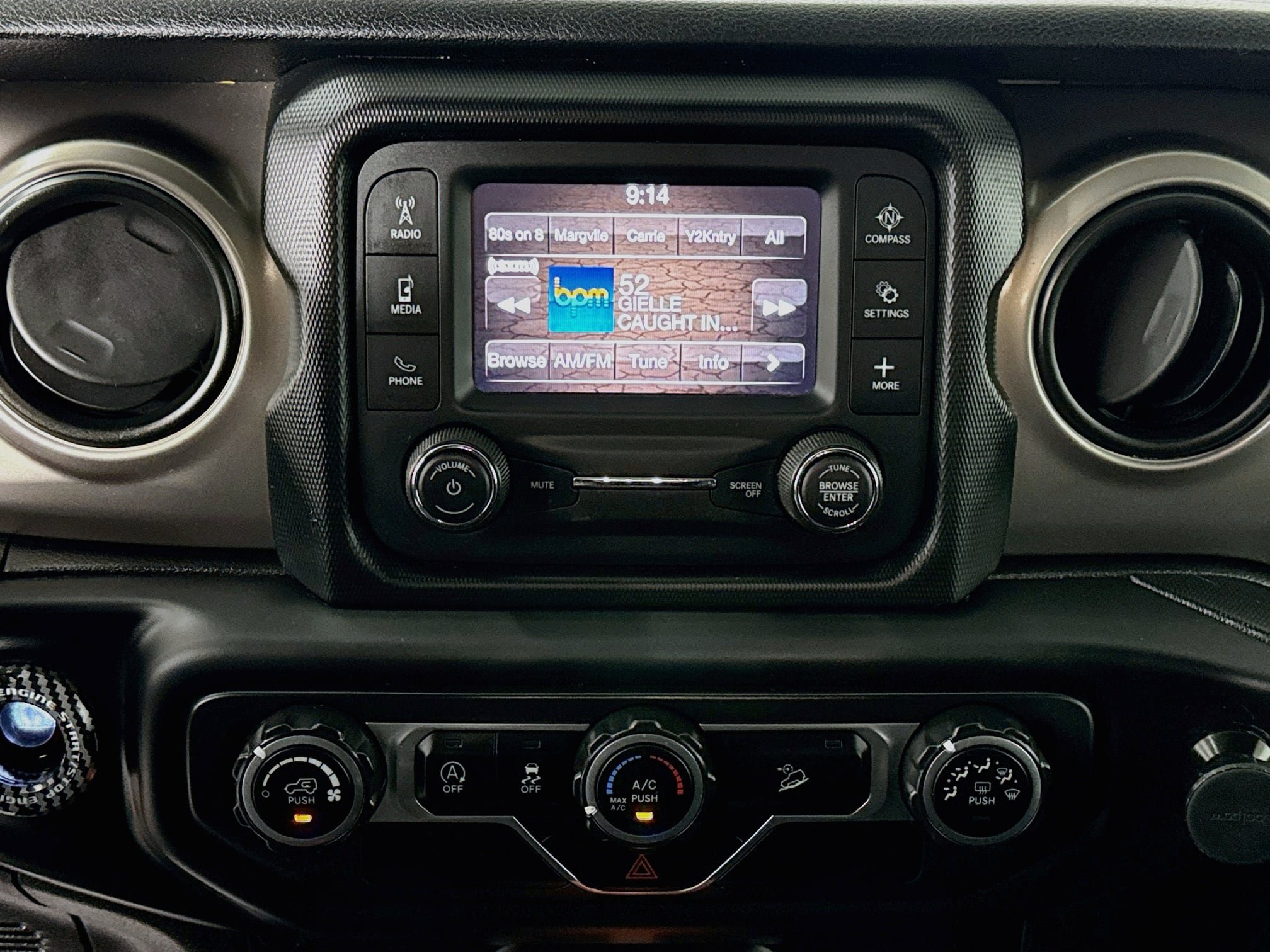 Used 2020 Jeep Wrangler Sport AWD/4WD image 25