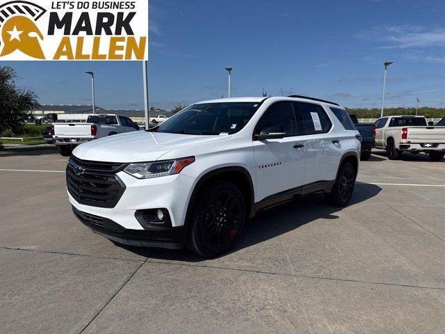 Used 2021 Chevrolet Traverse Premier w/ Redline Edition FWD image 2