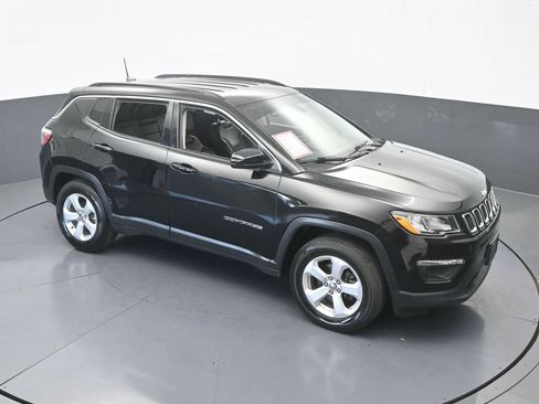 Used 2018 Jeep Compass Latitude w/ Popular Equipment Group AWD/4WD image 55