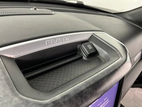 Used 2022 RAM 1500 Big Horn AWD/4WD image 30