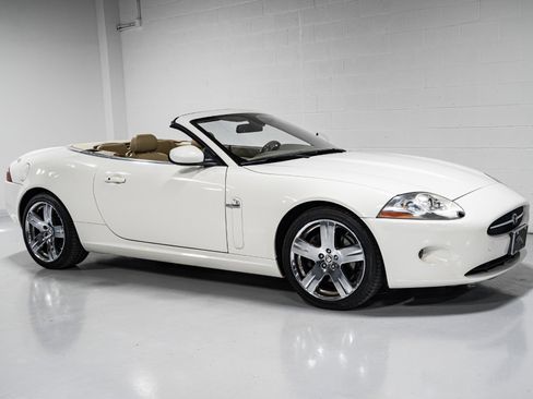 Used 2007 Jaguar XK Convertible RWD image 1