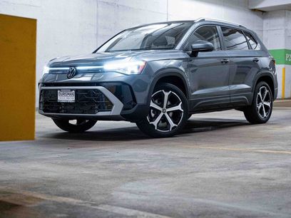 New 2025 Volkswagen Taos SEL
