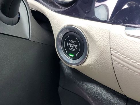 Used 2022 Buick Encore GX Essence w/ Advanced Technology Package image 17