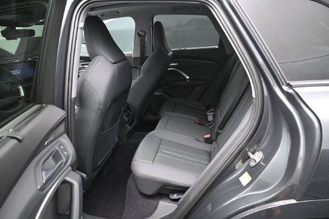New 2026 Audi Q5 Premium Plus AWD/4WD image 11