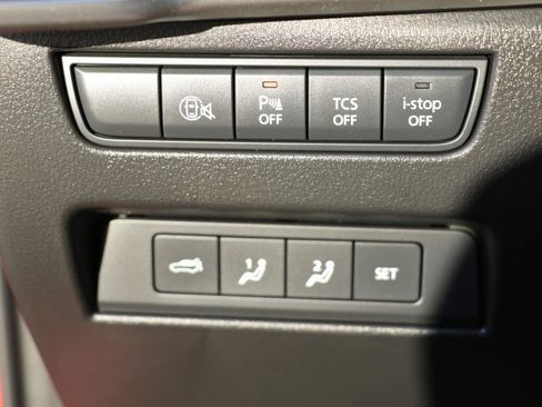 Certified 2026 MAZDA CX-70 3.3 Turbo w/ Preferred Package AWD/4WD image 16