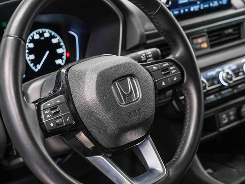 Used 2025 Honda Pilot EX-L image 20