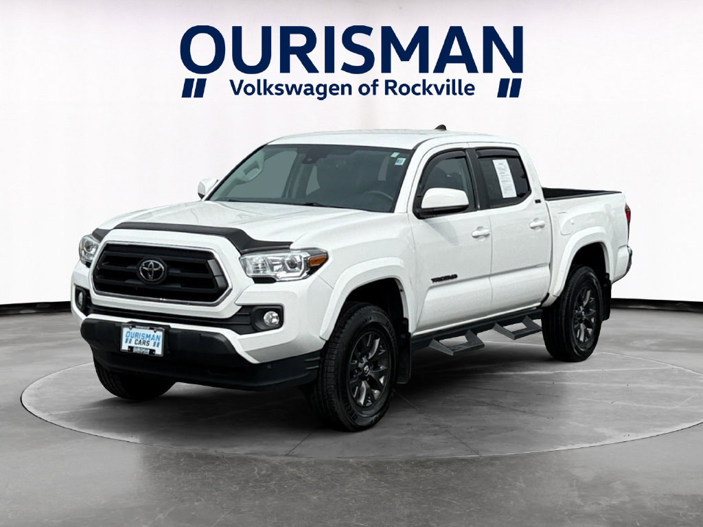 Used 2022 Toyota Tacoma SR5 AWD/4WD image 2