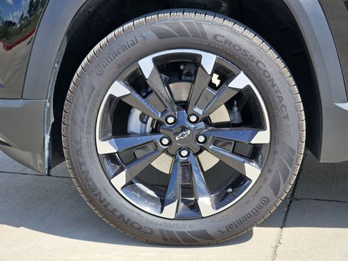 Certified 2025 Chevrolet Equinox RS w/ Safety and Technology Package image 14