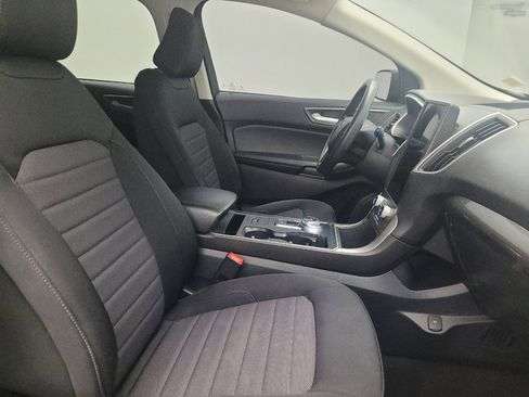 Used 2021 Ford Edge SE FWD image 21