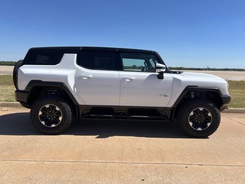 New 2025 GMC Hummer EV 3X w/ Extreme Off-Road Package image 2