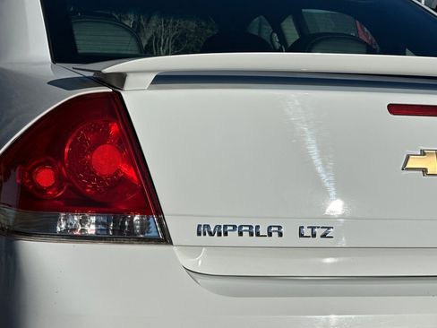 Used 2013 Chevrolet Impala LTZ image 30