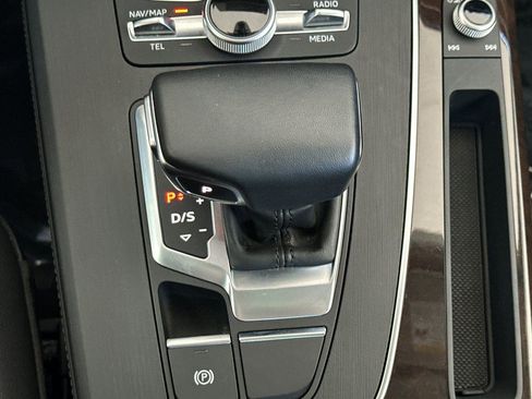 Used 2019 Audi Q5 2.0T Premium Plus w/ Premium Plus Package image 21