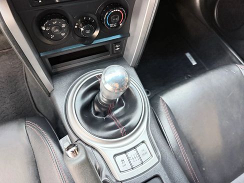 Used 2013 Scion FR-S image 15