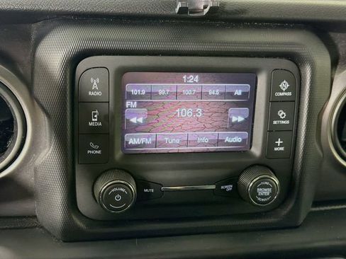 Used 2021 Jeep Wrangler Unlimited Sport AWD/4WD image 17