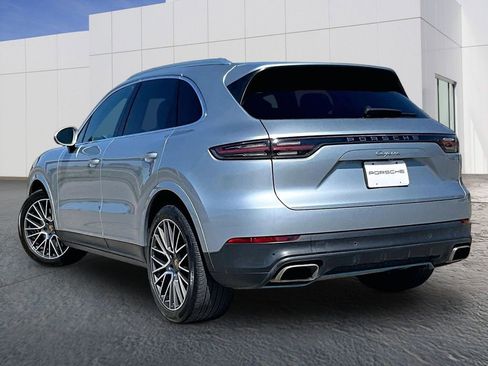 Certified 2021 Porsche Cayenne AWD/4WD image 3