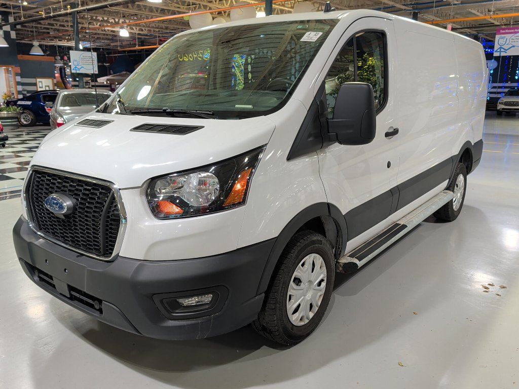 Used 2025 Ford Transit 250 Low Roof w/ Exterior Upgrade Package RWD image 3