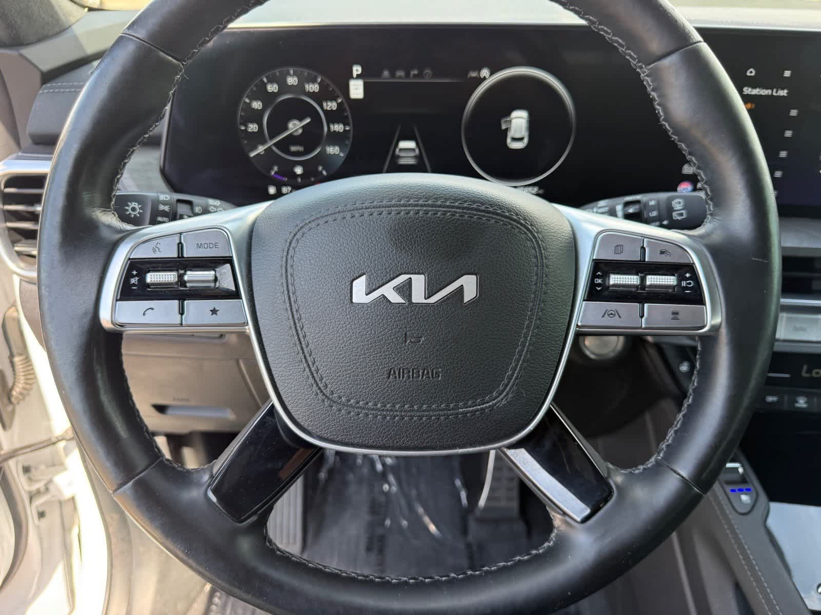 Used 2023 Kia Telluride SX Prestige X-Pro AWD/4WD image 17
