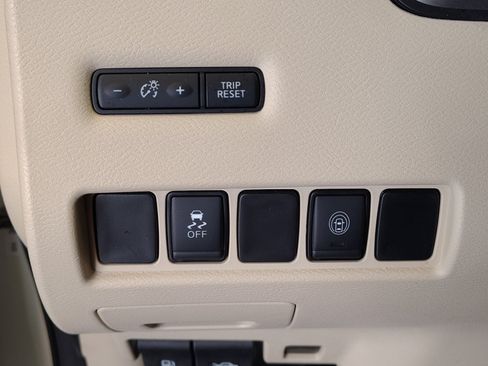 Used 2020 Nissan Murano SV w/ Premium Package FWD image 26