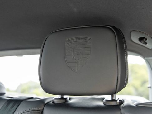 Certified 2026 Porsche Macan AWD/4WD image 52