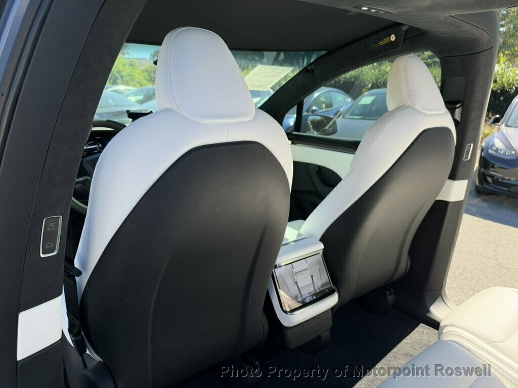 Used 2026 Tesla Model X AWD/4WD image 35