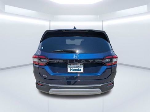 Used 2025 Honda Pilot EX-L image 5