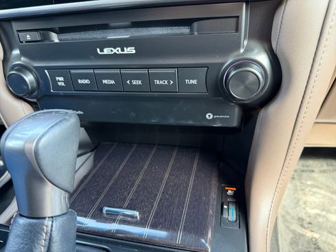 Used 2023 Lexus GX 460 Premium w/ Premium Package image 43