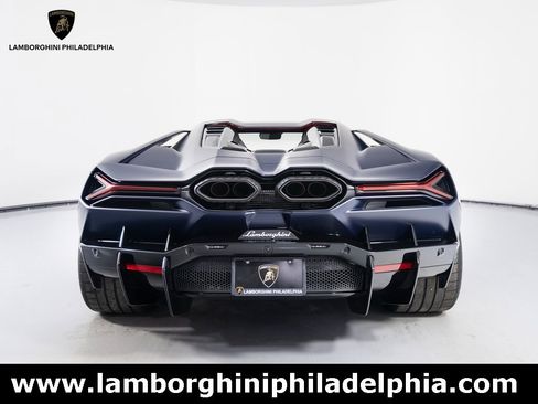 Used 2025 Lamborghini Revuelto image 6