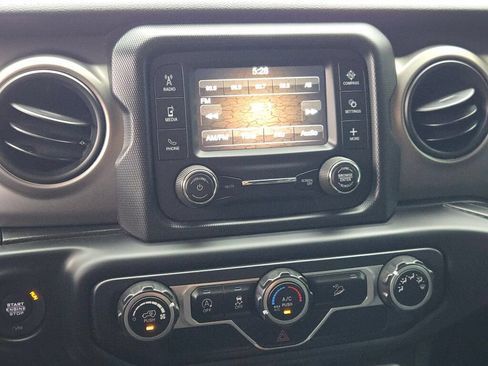 Certified 2020 Jeep Wrangler Unlimited Sport AWD/4WD image 26