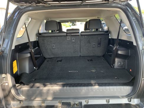 Used 2019 Toyota 4Runner Limited AWD/4WD image 34