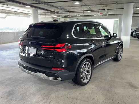 Used 2024 BMW X5 sDrive40i w/ Parking Assistance Package RWD image 8