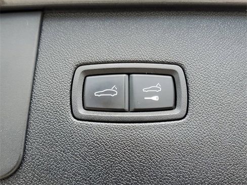 Used 2019 Porsche Cayenne image 9