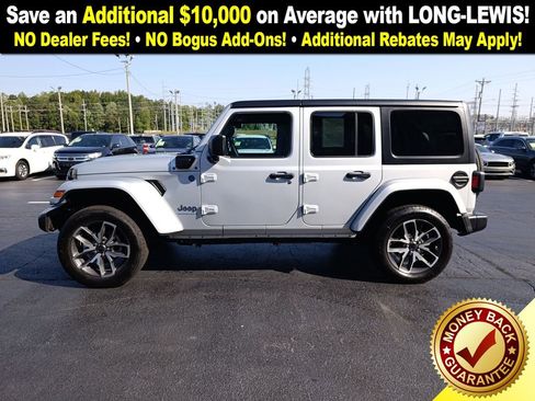Used 2024 Jeep Wrangler Unlimited image 2