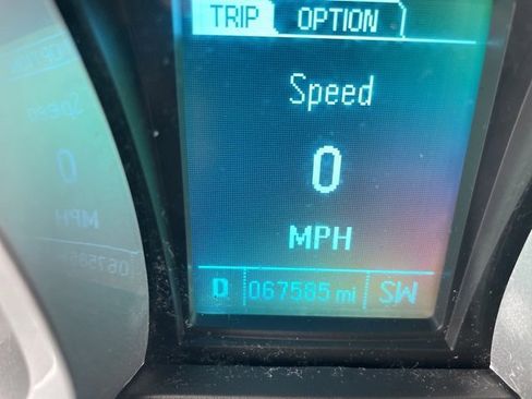 Used 2017 Chevrolet Equinox LT w/ Convenience Package image 15