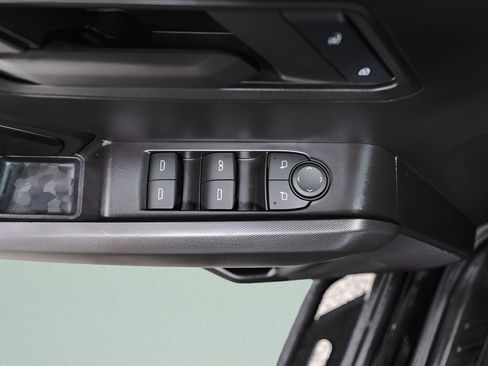 Used 2024 Chevrolet Colorado Trail Boss w/ Advanced Trailering Package AWD/4WD image 22