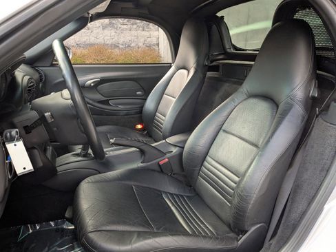 Used 2000 Porsche Boxster RWD image 5