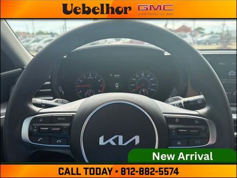 Used 2023 Kia K5 LXS FWD image 24