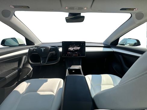 Used 2022 Tesla Model 3 Long Range AWD/4WD image 35