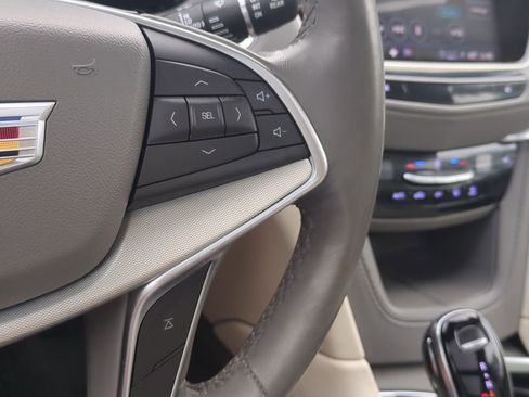 Used 2022 Cadillac XT5 Premium Luxury image 25