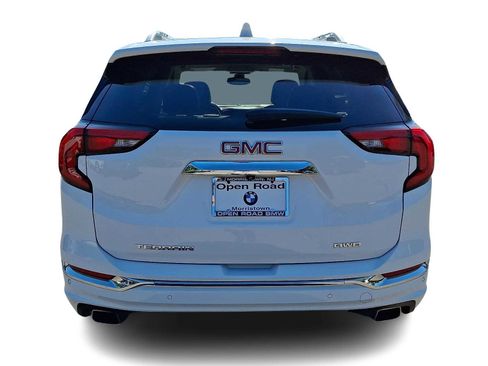 Used 2020 GMC Terrain Denali w/ Denali Premium Package AWD/4WD image 5