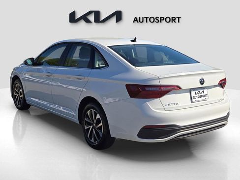 Used 2024 Volkswagen Jetta S image 10