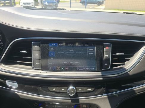 Used 2023 Buick Enclave Avenir w/ Avenir Technology Package AWD/4WD image 19