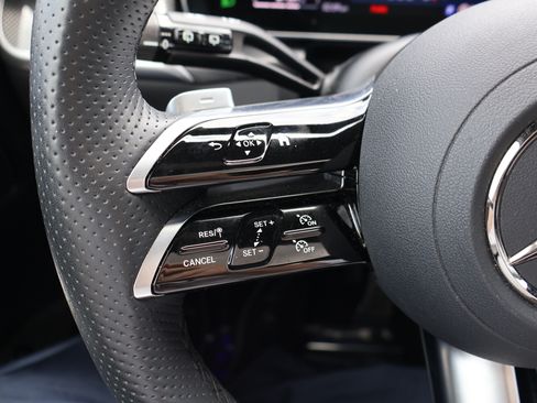 Certified 2026 Mercedes-Benz GLC 300 image 35