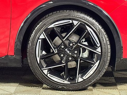 New 2025 Kia K4 GT-Line w/ GT-Line Premium Package image 24