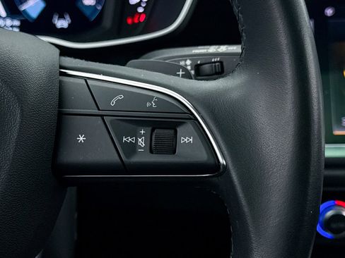 Used 2023 Audi Q3 2.0T Premium Plus w/ Premium Plus Package image 19