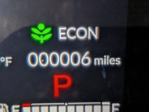 New 2026 Honda HR-V LX image 10