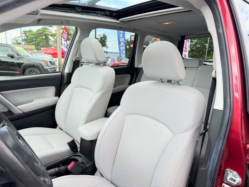 Used 2015 Subaru Forester 2.5i Premium w/ All-Weather Package AWD/4WD image 13