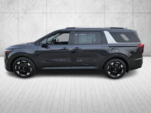 New 2026 Kia Carnival EX image 4